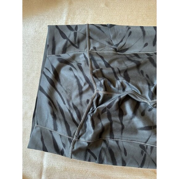 Athleta Womens Salutation Stash Pocket 7/8 Legging Gray Zebra Stripe Size Small - Picture 11 of 15
